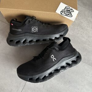 On x Loewe Cloudtilt Black