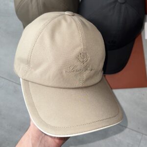 Loro Piana Cap Beige