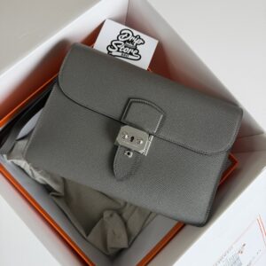 02. Hermès Bag Men Grey