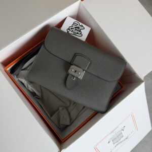 02. Hermès Bag Men Grey