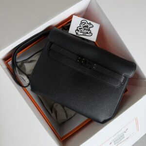 05. Hermès Bag Men Black on Black