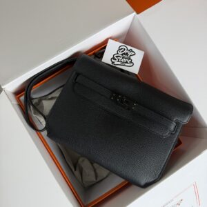 05. Hermès Bag Men Black on Black