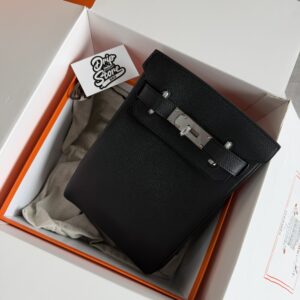 09. Hermès Bag Men Black Silver