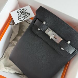 09. Hermès Bag Men Black Silver