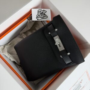 09. Hermès Bag Men Black Silver