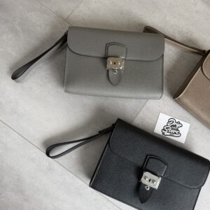 01. Hermès Bag Men Black