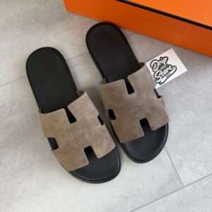 Hermès Izmir Taupe Suede