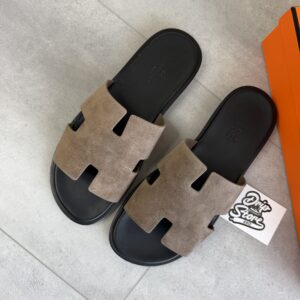 Hermès Izmir Taupe Suede