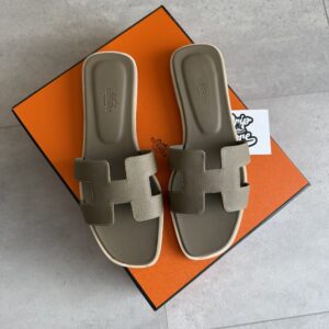 Hermès Oran Elephant Grey