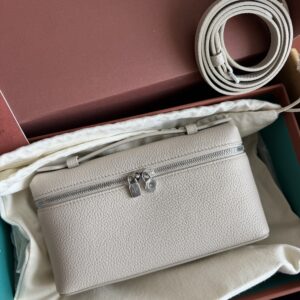 Loro Piana Extra Pocket L19 Beige
