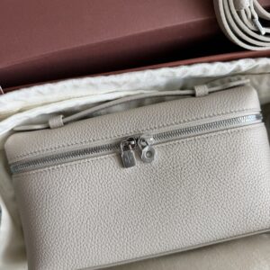 Loro Piana Extra Pocket L19 Beige